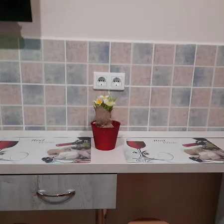 Andrea Apartment *