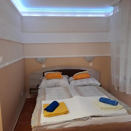 Andrea Apartament *